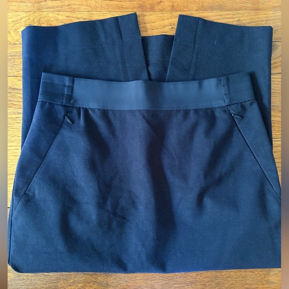 Kit and Ace pencil skirt - Picture 8 of 8